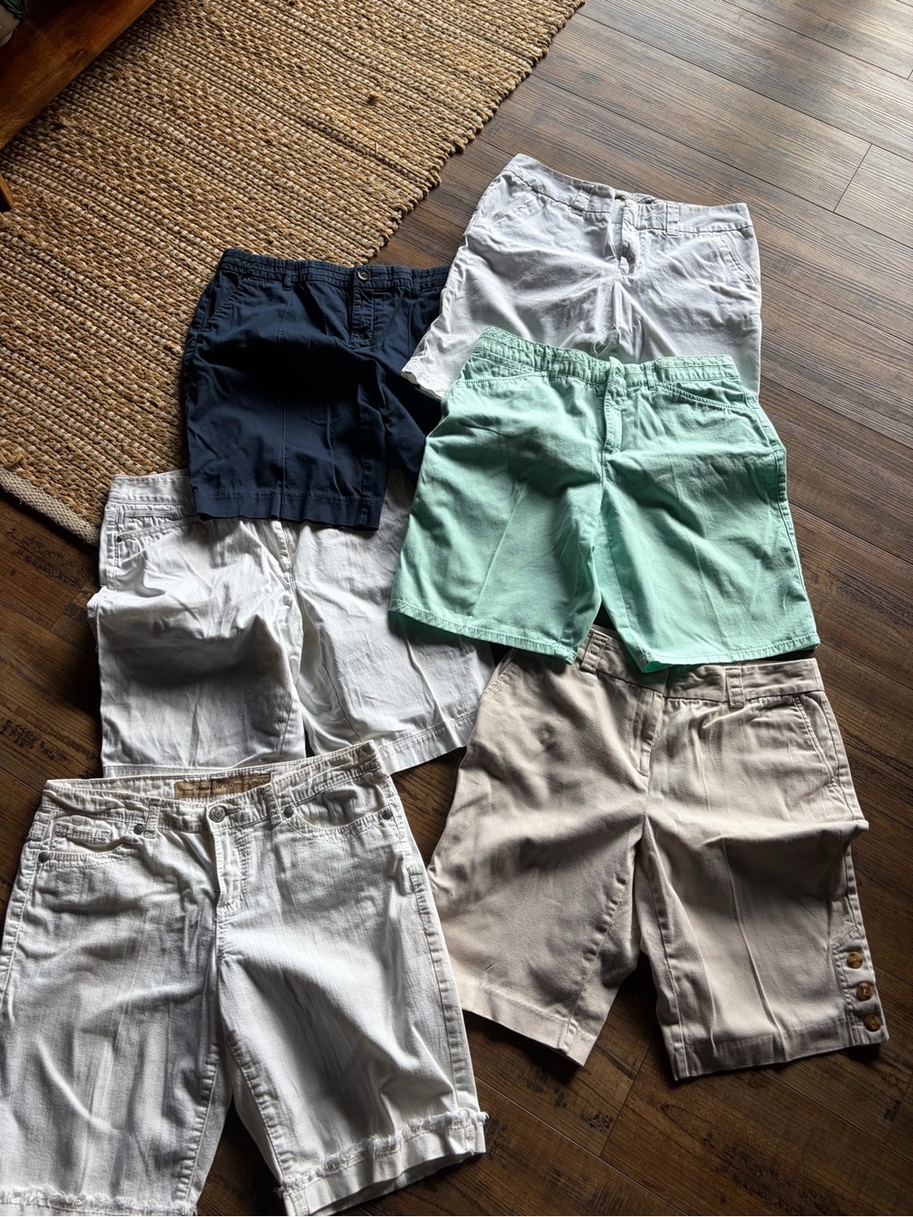 Women’s Casual Bermuda Summer Style